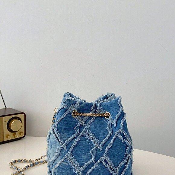 Blue Diamond Lattice Women's One-Shoulder Bucket Bag With Metal Drawstring - Picture 6 of 8